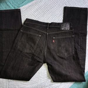 Levi 513’s Black NWOT 32/34